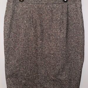Elegant Grey Tweed Skirt